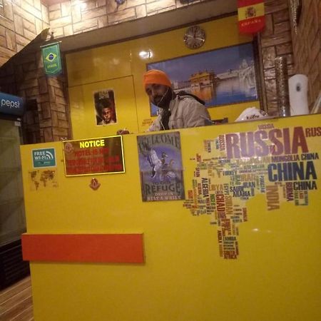 Wow Backpackers Hostels Amritsar Exteriör bild