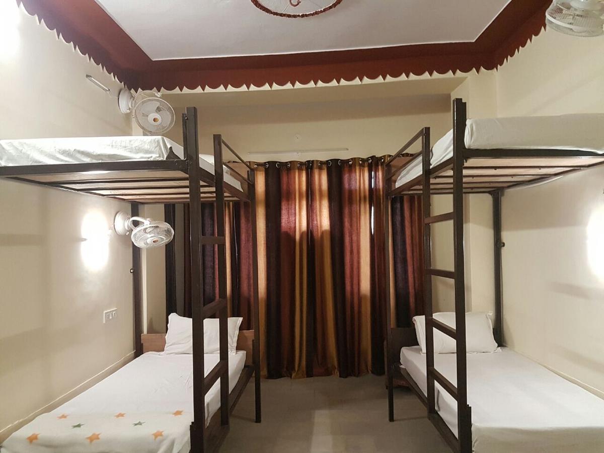 Wow Backpackers Hostels Amritsar Exteriör bild