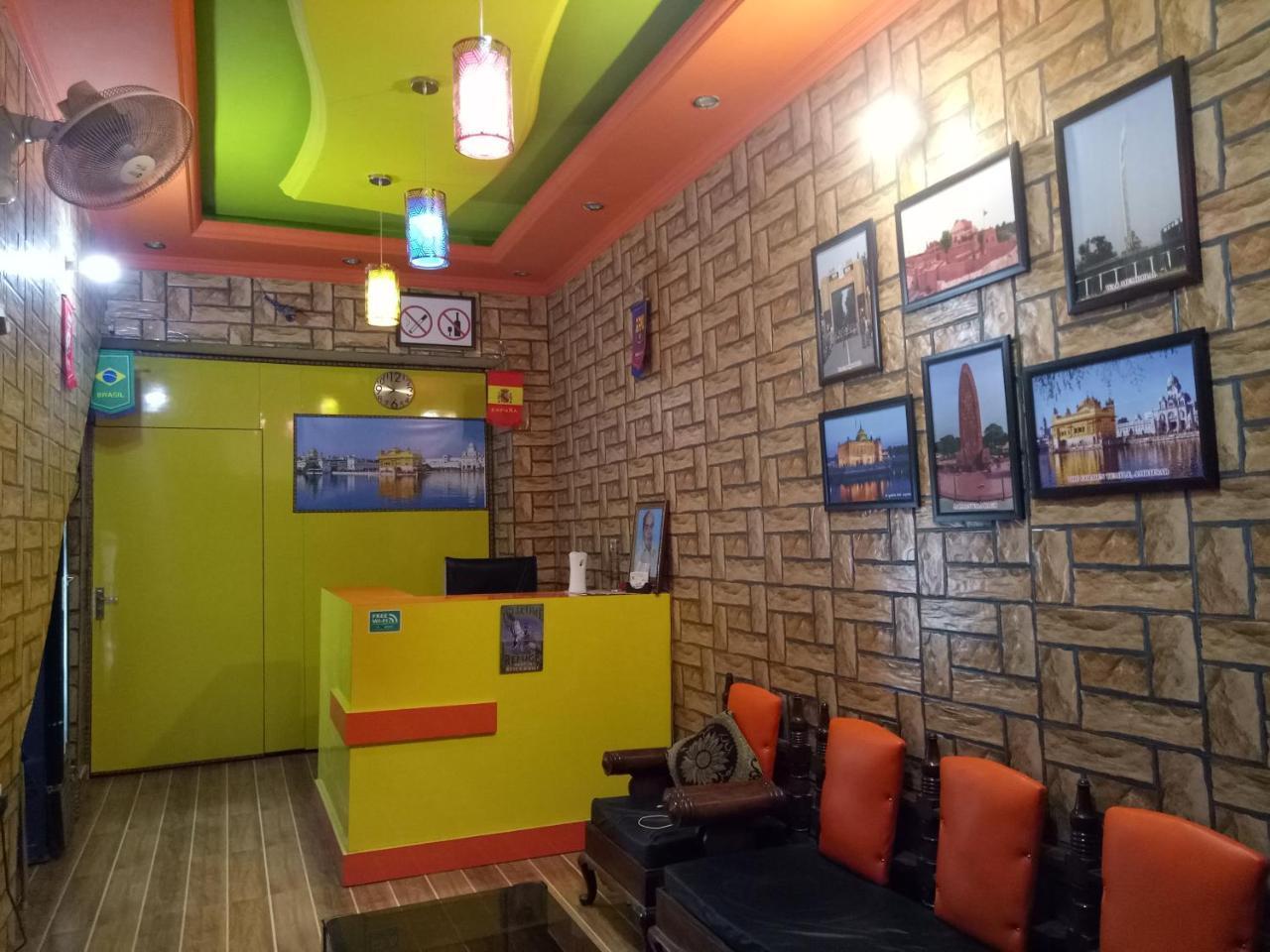 Wow Backpackers Hostels Amritsar Exteriör bild
