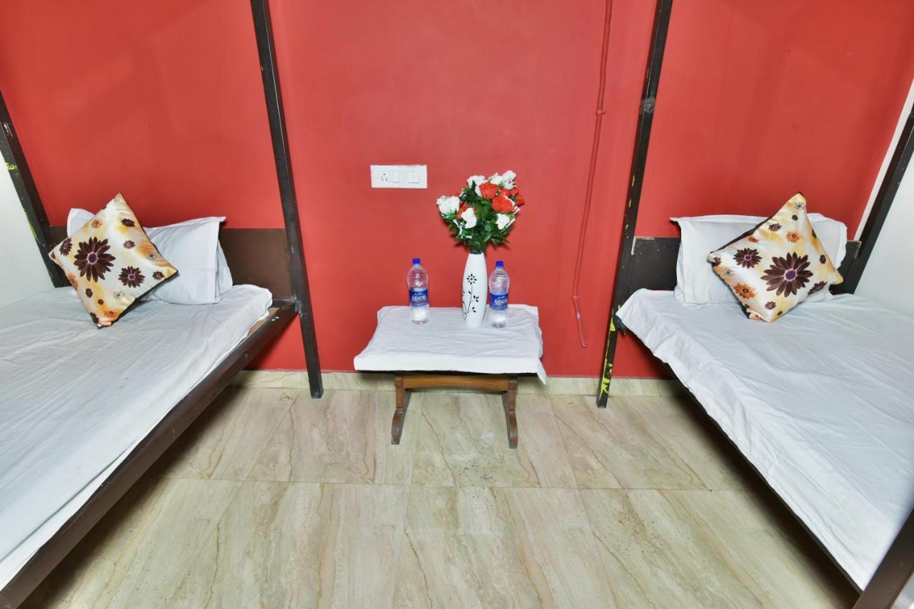Wow Backpackers Hostels Amritsar Exteriör bild