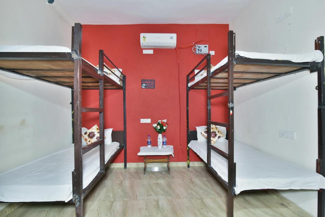 Wow Backpackers Hostels Amritsar Exteriör bild